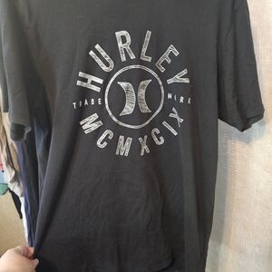 ✅️🎉3/10 Create A Bundle For Offer Hurley Black Tee with Logo Design